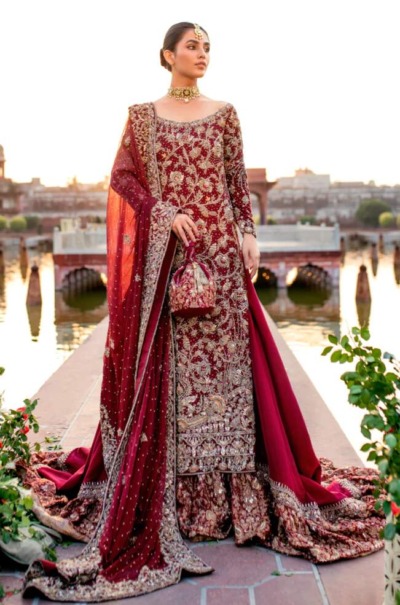 Pakistani Bridal Dress Red Long Tail Farshi Lehenga Outfit