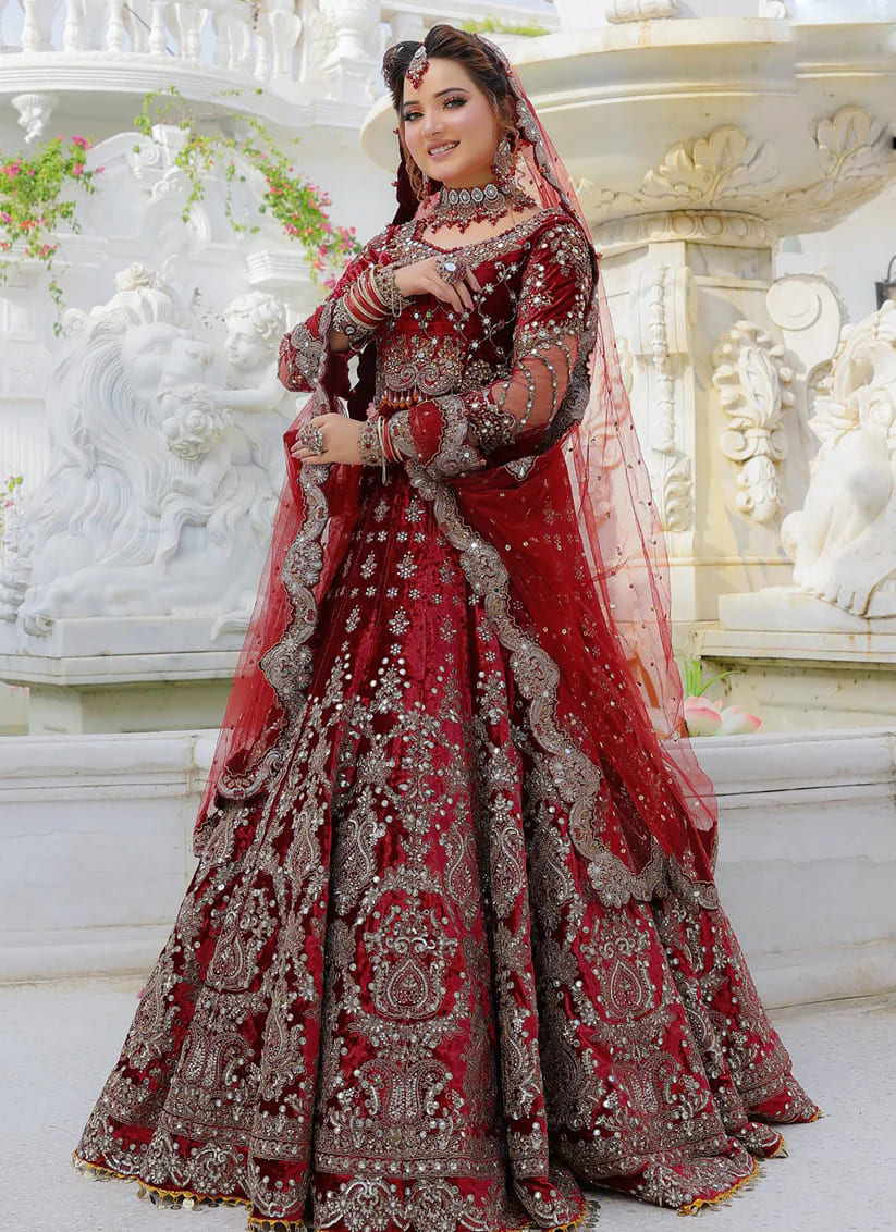 Traditional Indian Bridal Velvet Weighty Zari Lehenga Choli