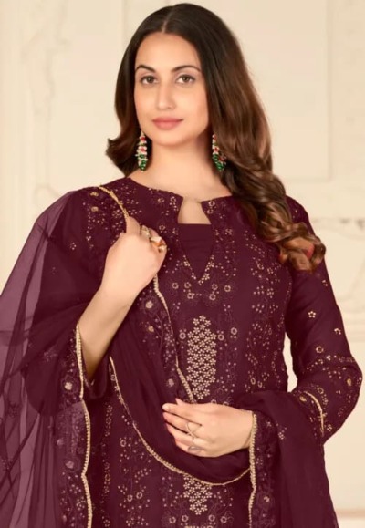 Pakistani Embellished Party Maroon Salwar Kameez