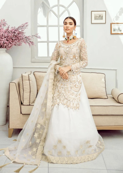 Trendy Bridal Lehenga In Ivory Shade