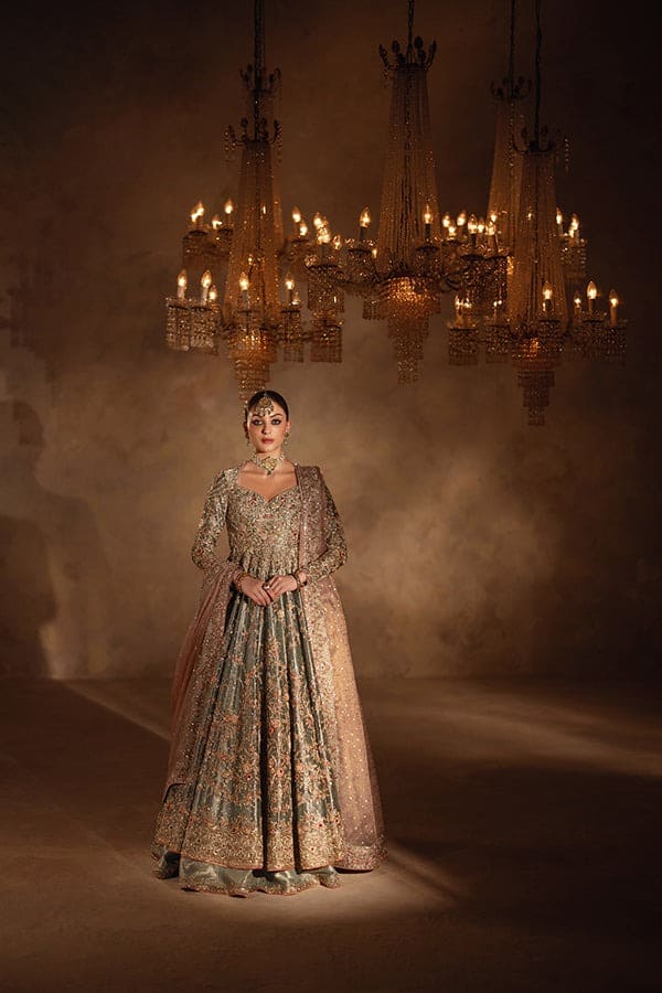 Latest Pakistani Bridal Embellished Pishwas Lehenga