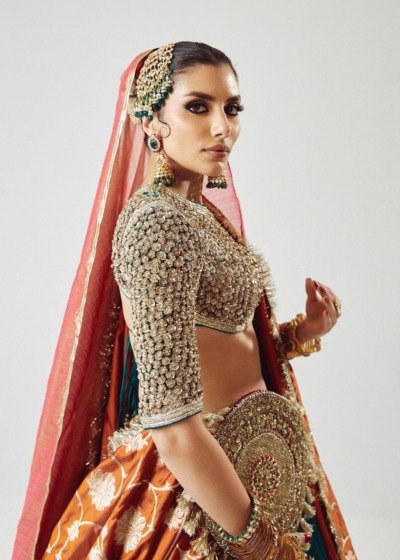 Luxurious Bridal Teal Green Lehenga Choli - Image 3