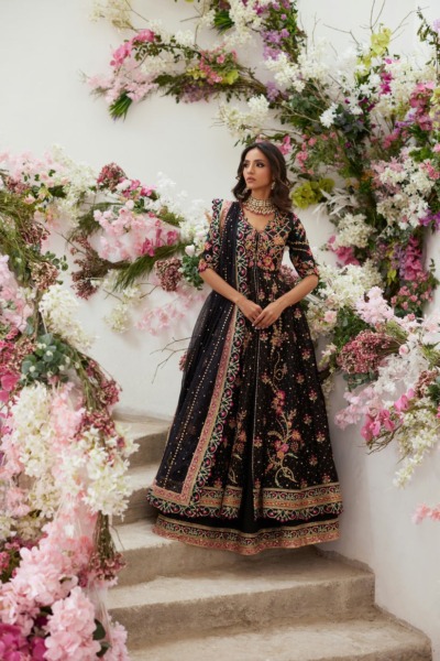 Pakistani Wedding Dress Black Open Pishwas - Image 4