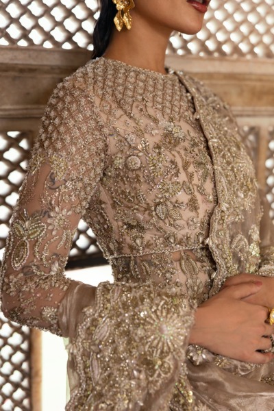 Elegant Pakistani Bridal Pink Pishwas Lehenga