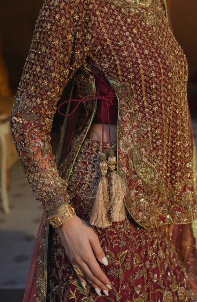 Pakistani Mermaid Bridal Shirt Red Lehenga - Image 4