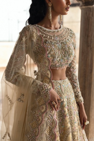 Traditional Bridal Lehenga Choli in Soft-Yellow - Image 3