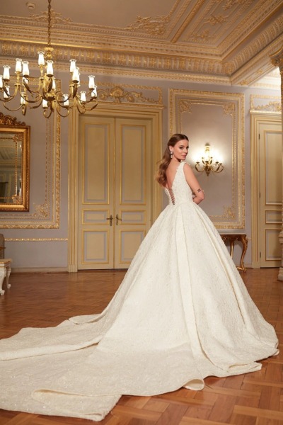 Off-White Bridal Gown in Princess Style for Weddings - Image 2