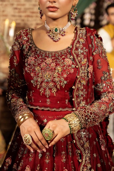 Pakistani Wedding Rich Red Lehenga Choli - Image 3