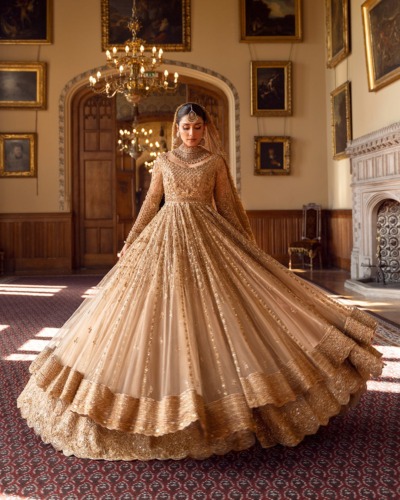 Traditional Gold Bridal Pishwas with Elegant Lehenga - Image 3